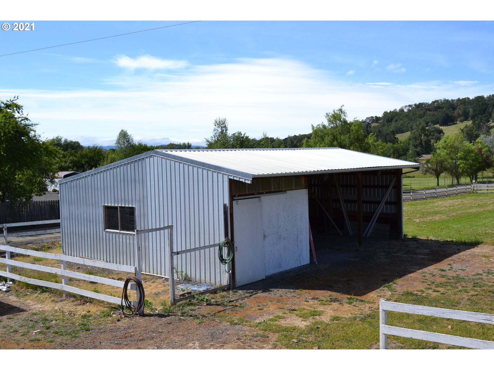 1050 Glengary Loop Road Roseburg, OR 97470 - Photo 22 of 28 Gallery Image 22