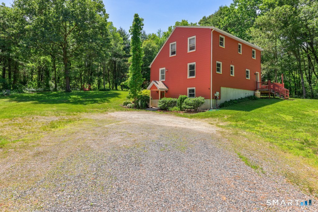 108 Fabyan Woodstock Road Thompson, CT 06255 - Photo 2 of 40