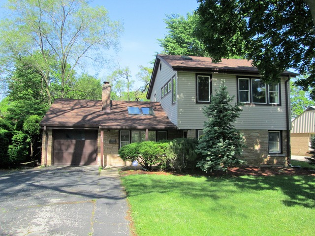 1736 Good Avenue Park Ridge, IL 60068 - Photo 1 of 15