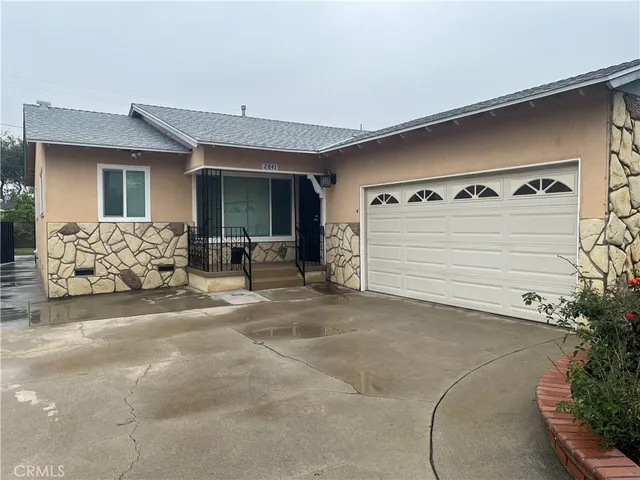 a view of a livingroom with patio
