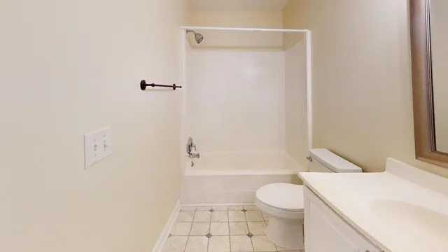 $270,000 | 415 Parkdale Drive, Unit 2F, Charleston, SC 29414