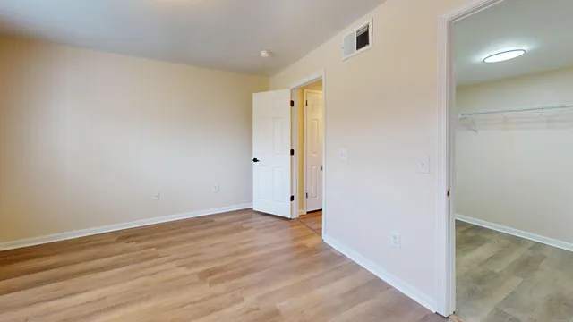 $270,000 | 415 Parkdale Drive, Unit 2F, Charleston, SC 29414