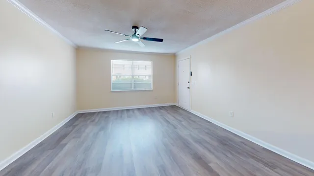 $270,000 | 415 Parkdale Drive, Unit 2F, Charleston, SC 29414