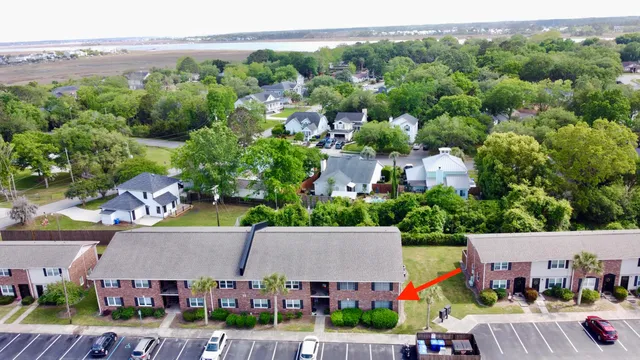 $270,000 | 415 Parkdale Drive, Unit 2F, Charleston, SC 29414