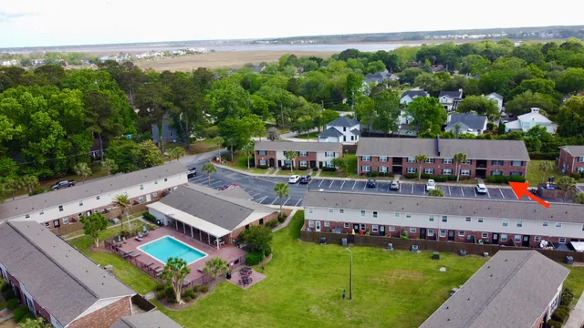 $270,000 | 415 Parkdale Drive, Unit 2F, Charleston, SC 29414
