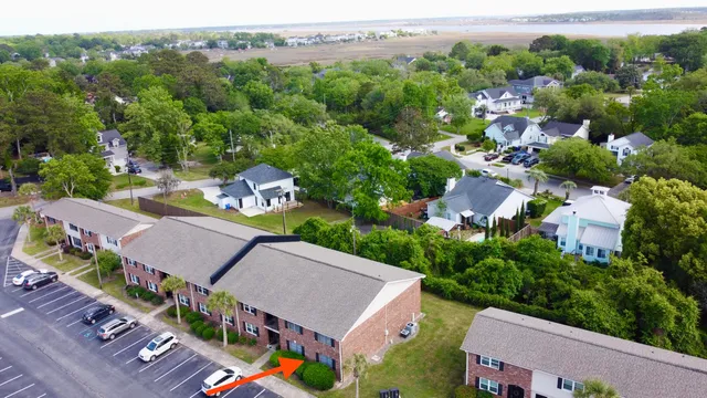 $270,000 | 415 Parkdale Drive, Unit 2F, Charleston, SC 29414