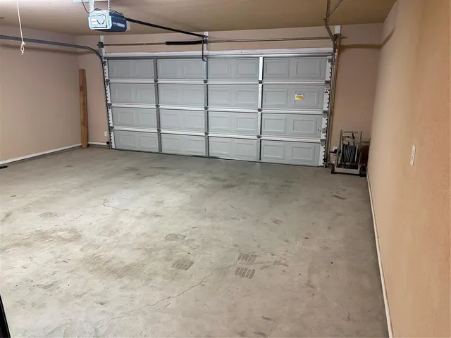 $2,300 | 209 Sugar Berry Avenue, Abilene, TX 79602