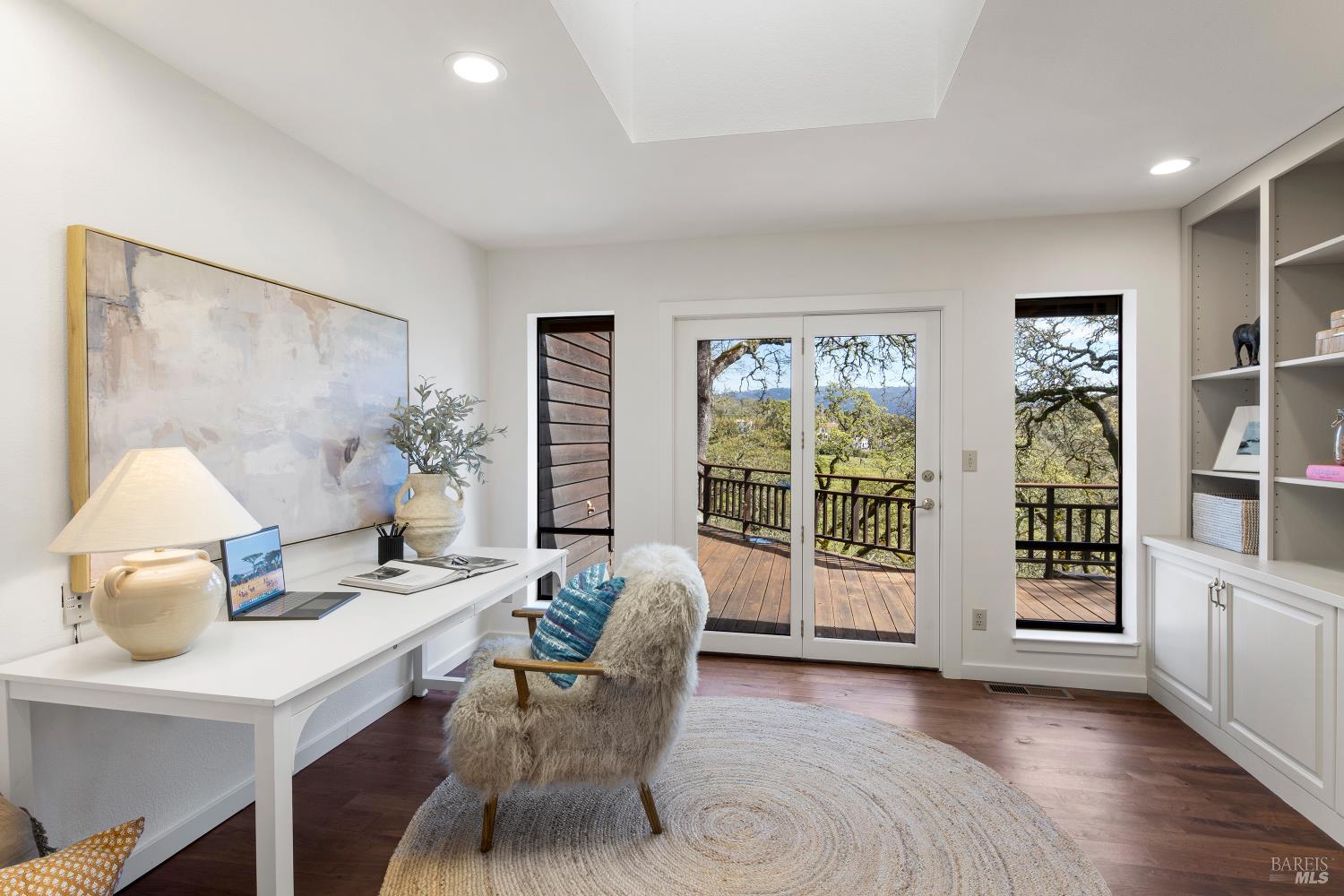 3460 Warm Springs Road Glen Ellen, CA 95442 - Photo 24 of 40 a workspace with furniture and window