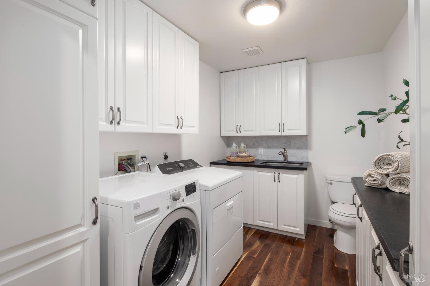 3460 Warm Springs Road Glen Ellen, CA 95442 - Photo 29 of 40 a view of kitchen with washer and dryer