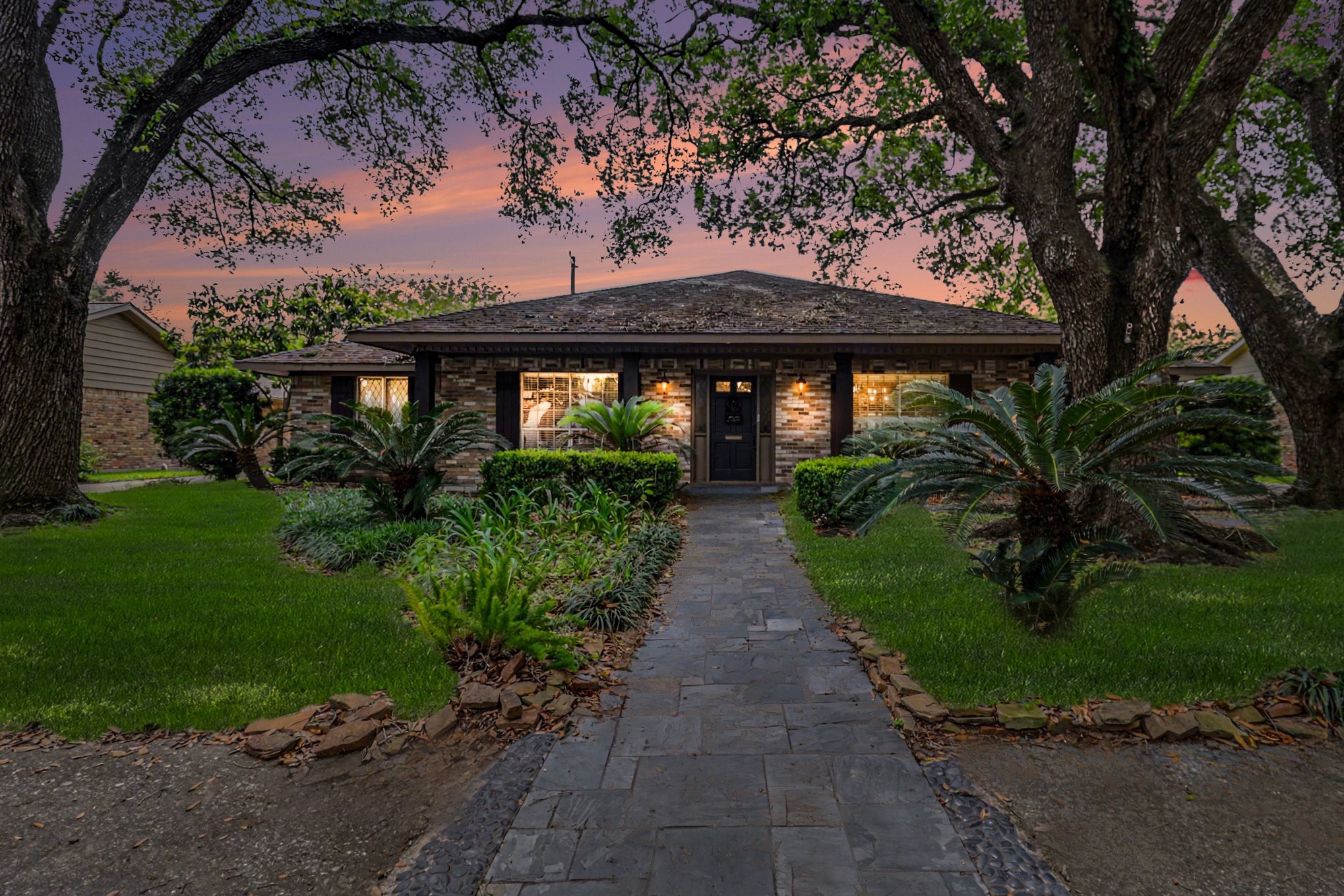 5251 Birdwood Road Houston, TX 77096 - Photo 1 of 35