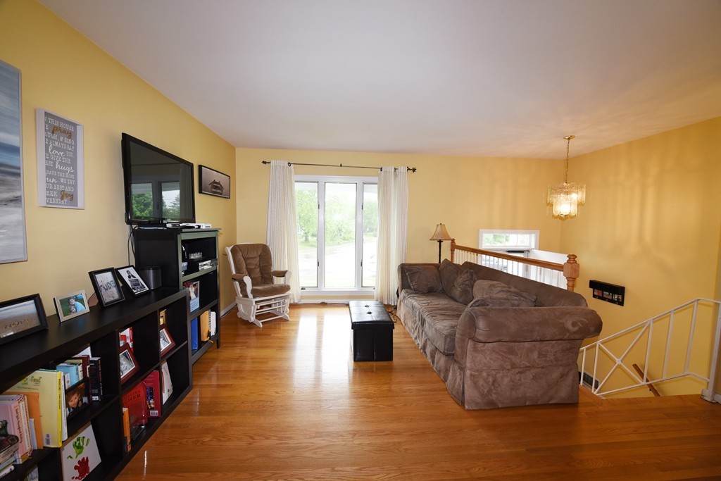 16 Pierce Road Marshfield, MA 02050 - Photo 4 of 22 Gallery Image 4