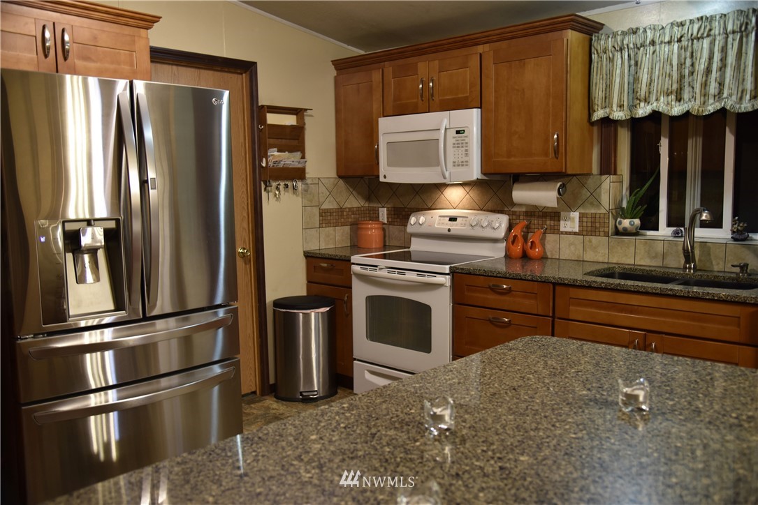 3433 Bay Road Ferndale, WA 98248 - Photo 19 of 25