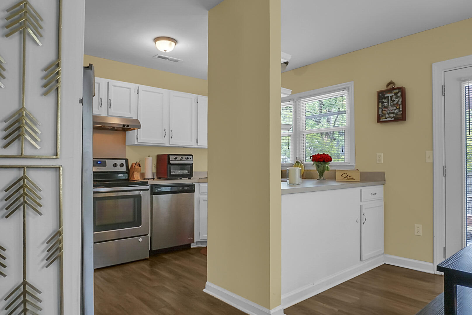 119 New Spring Court Summerville, SC 29485 - Photo 8 of 24 DSC06738