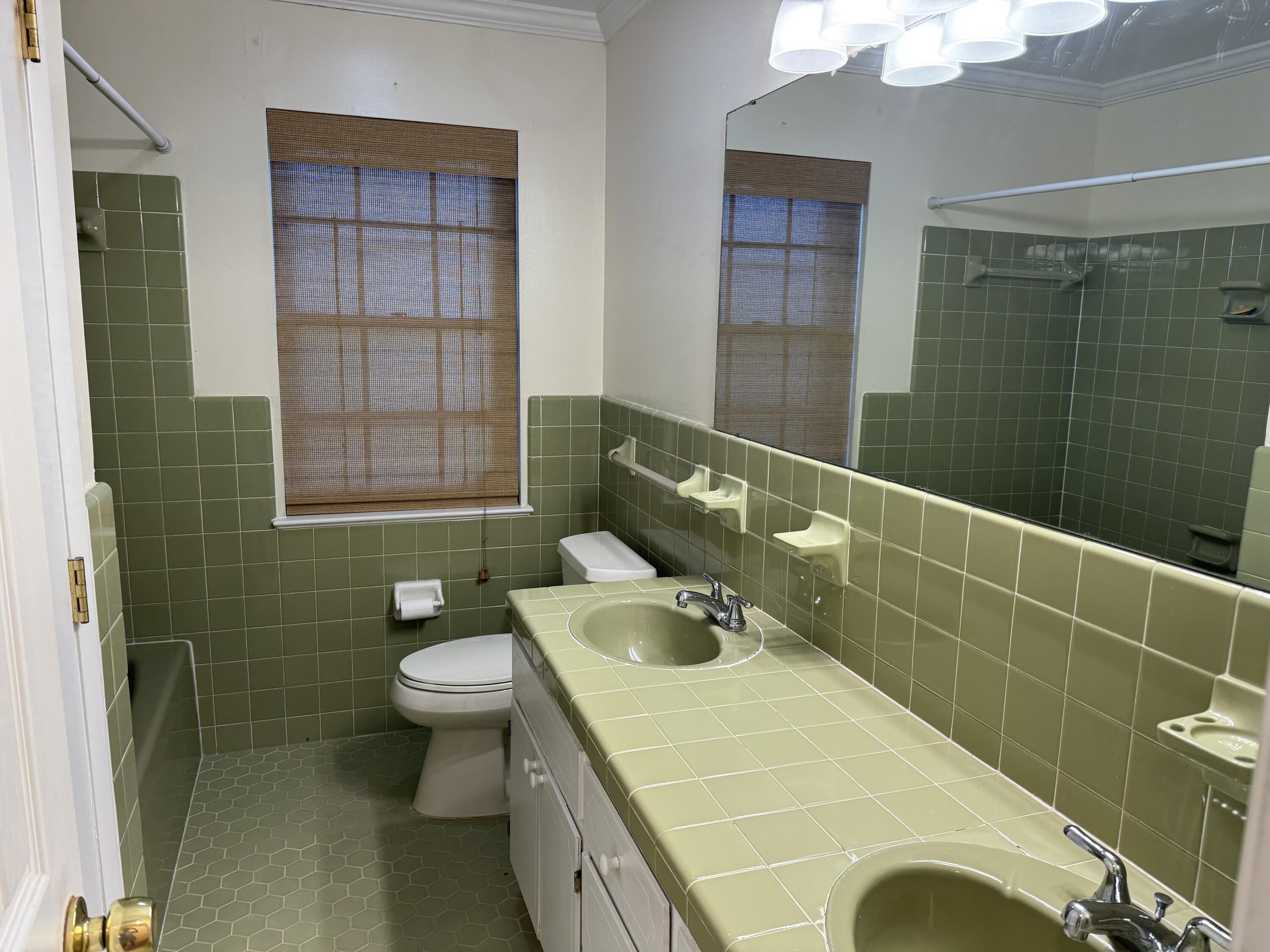 22 Country Club Road Shalimar, FL 32579 - Photo 13 of 21 IMG_3976
