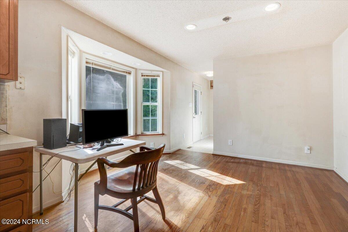 643 Vinson Road Clayton, NC 27527 - Photo 13 of 21 Dining