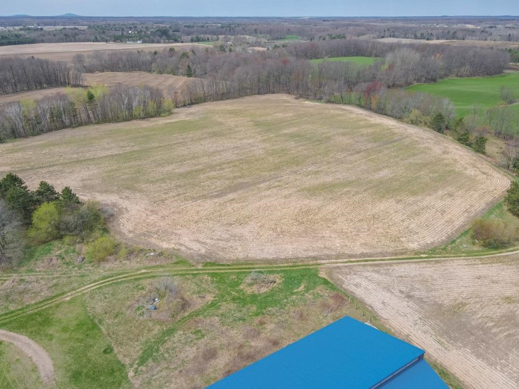 179432 County Rd II Eland, WI 54427 - Photo 6 of 36
