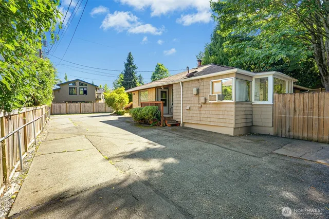 $875,000 | 22010 Brier Road, Brier, WA 98036