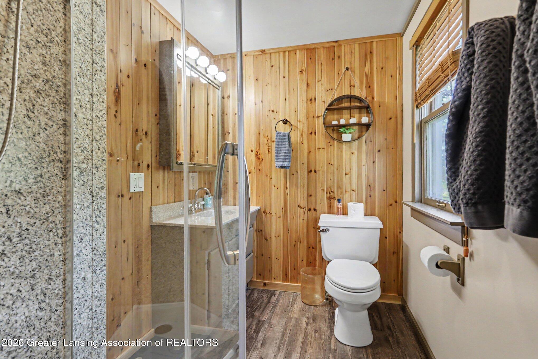2426 East Colony Road St. Johns, MI 48879 - Photo 10 of 45 Primary Bathroom