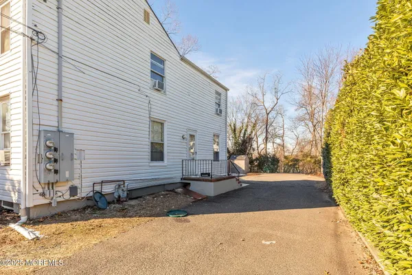 $2,250 | 41 Main Street, Unit LOWR, Oceanport, NJ 07757