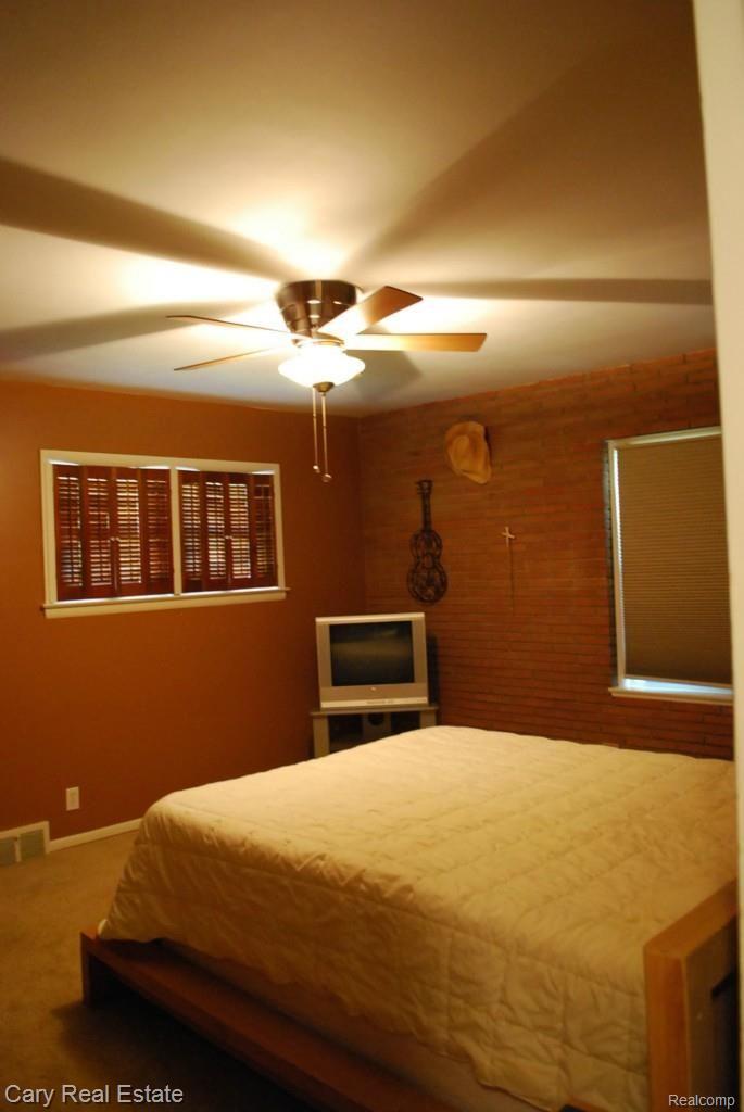 24860 Taft Road Novi, MI 48375 - Photo 20 of 31 DSC_1222.jpg