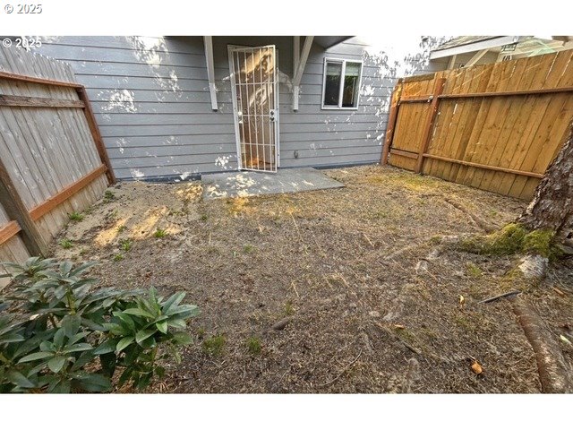 1150 Hemlock Street, Unit C11 Florence, OR 97439 - Photo 11 of 11