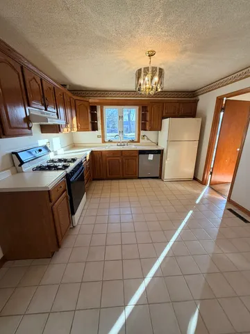 $275,000 | 6837 113th Street, Worth, IL 60482