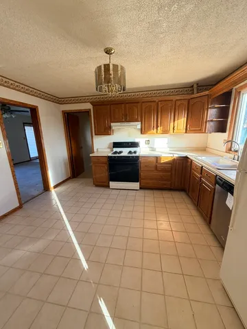 $275,000 | 6837 113th Street, Worth, IL 60482