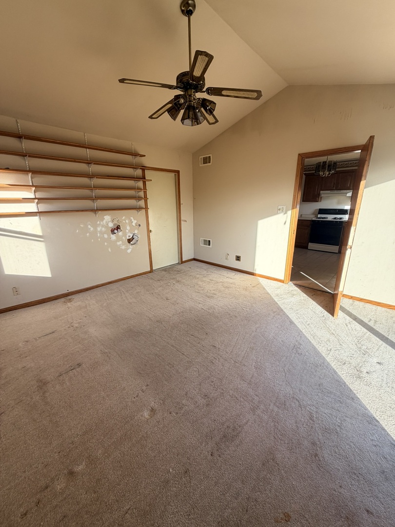 6837 113th Street Worth, IL 60482 - Photo 5 of 13