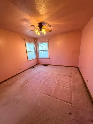 $275,000 | 6837 113th Street, Worth, IL 60482