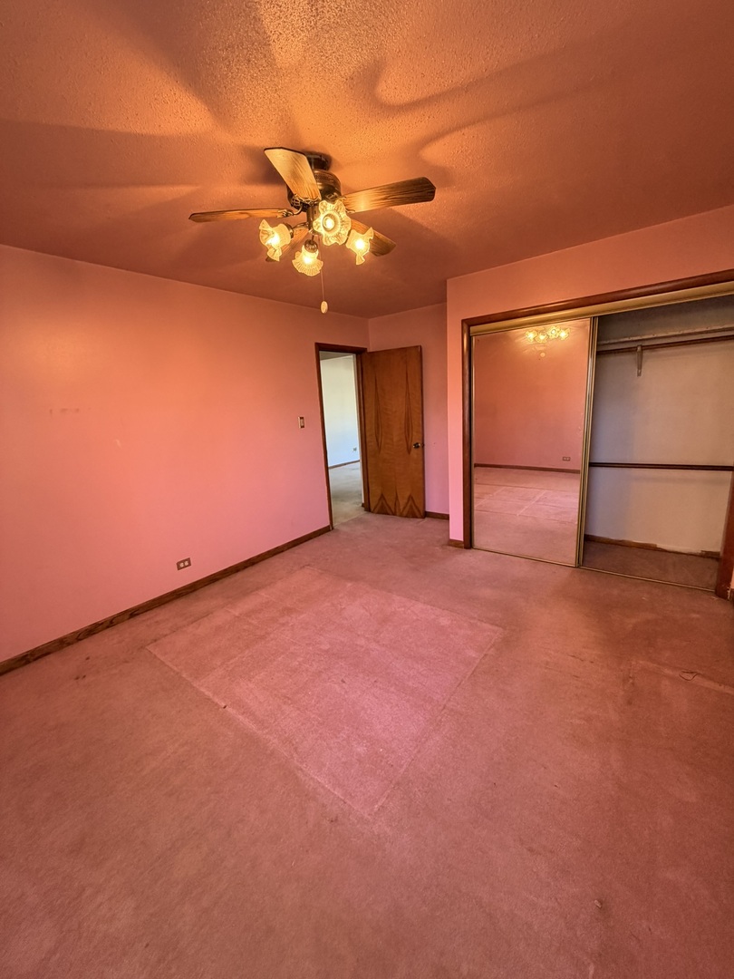 6837 113th Street Worth, IL 60482 - Photo 10 of 13