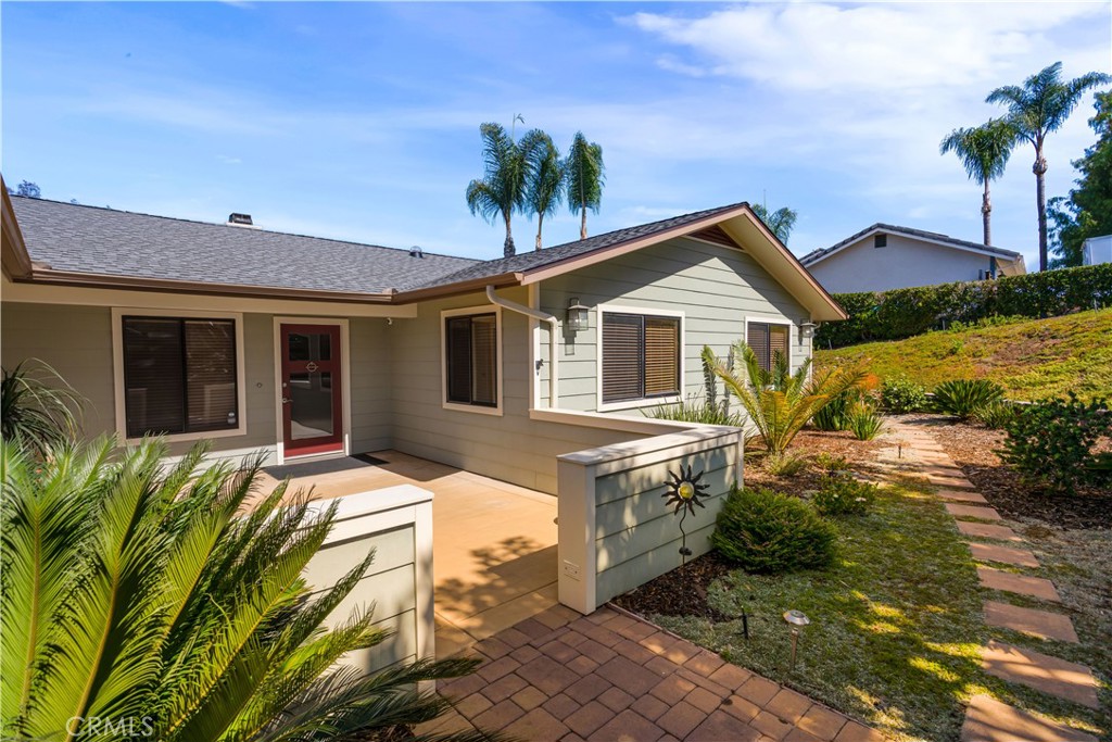 1691 Pepper Tree Place Fallbrook, CA 92028 - Photo 4 of 51