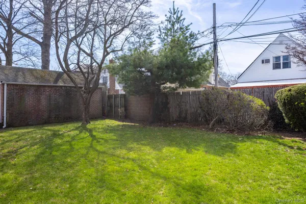 $1,279,000 | 76-14 173rd Street | Hillcrest