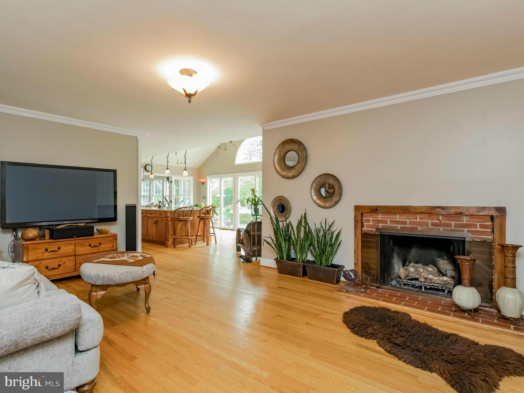 11808 Ridgemont Road Lutherville-Timonium, MD 21093 - Photo 13 of 29 WONDERFUL FAM RM W/FIREPLACE