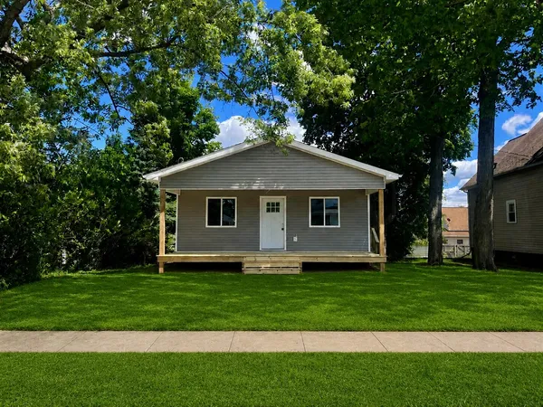 $169,900 | 1111 Lansing Avenue, Jackson, MI 49202