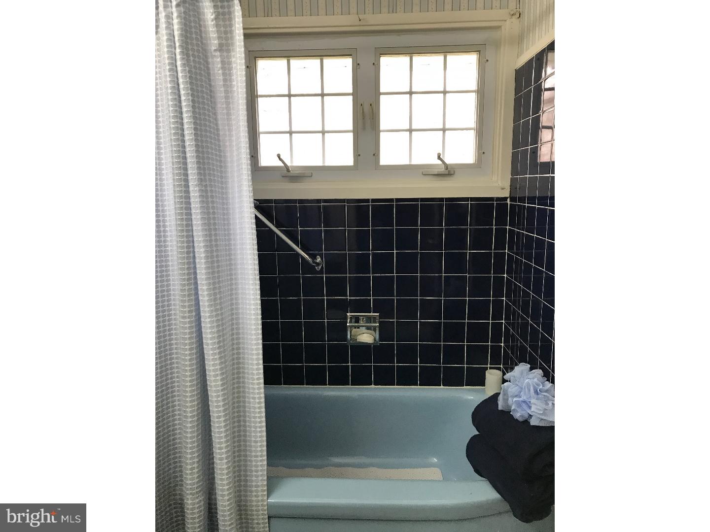 11 Jadewood Road Levittown, PA 19056 - Photo 15 of 25 Bathroom