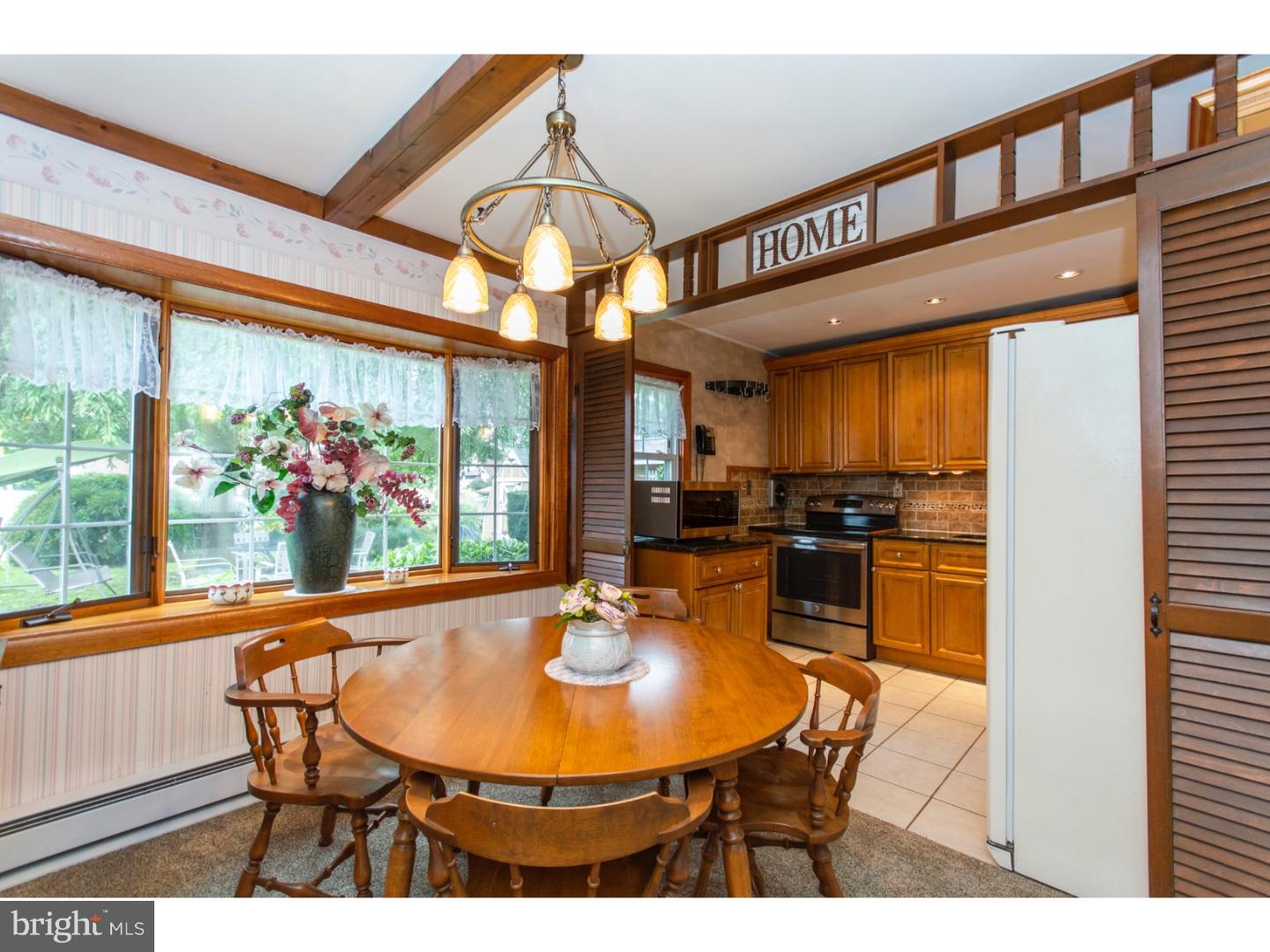 11 Jadewood Road Levittown, PA 19056 - Photo 4 of 25 Kitchen