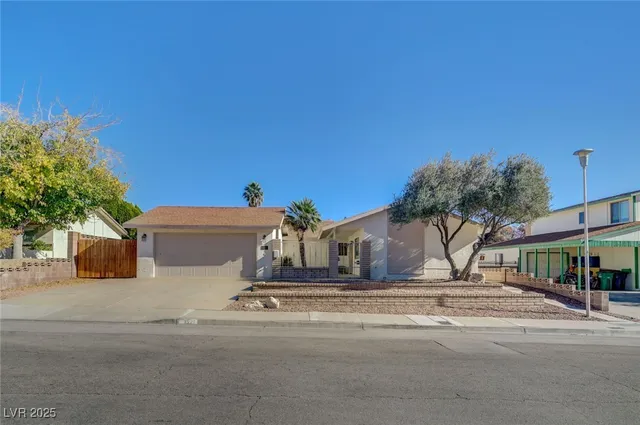 $575,000 | 1521 Mancha Drive, Boulder City, NV 89005
