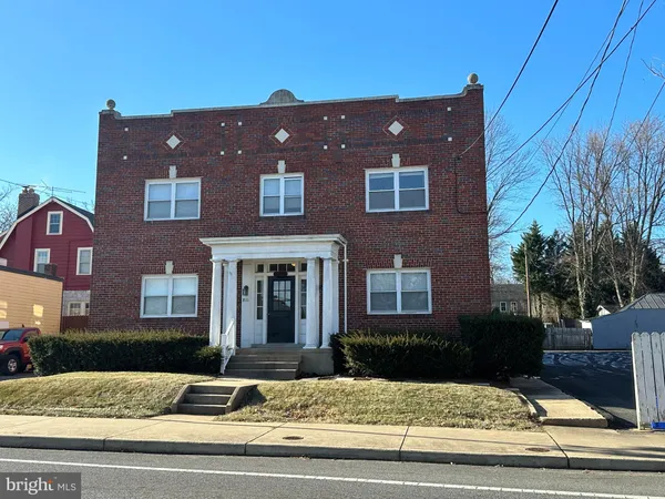 $1,200 | 811 South Braddock Street, Unit 6, Winchester, VA 22601