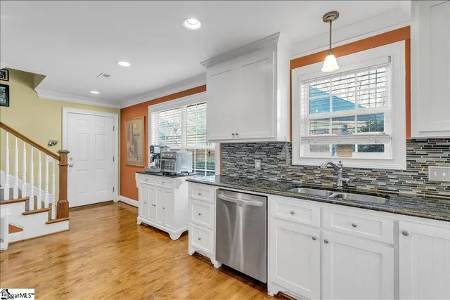 $407,900 | 14 Manorwood Court, Simpsonville, SC 29681