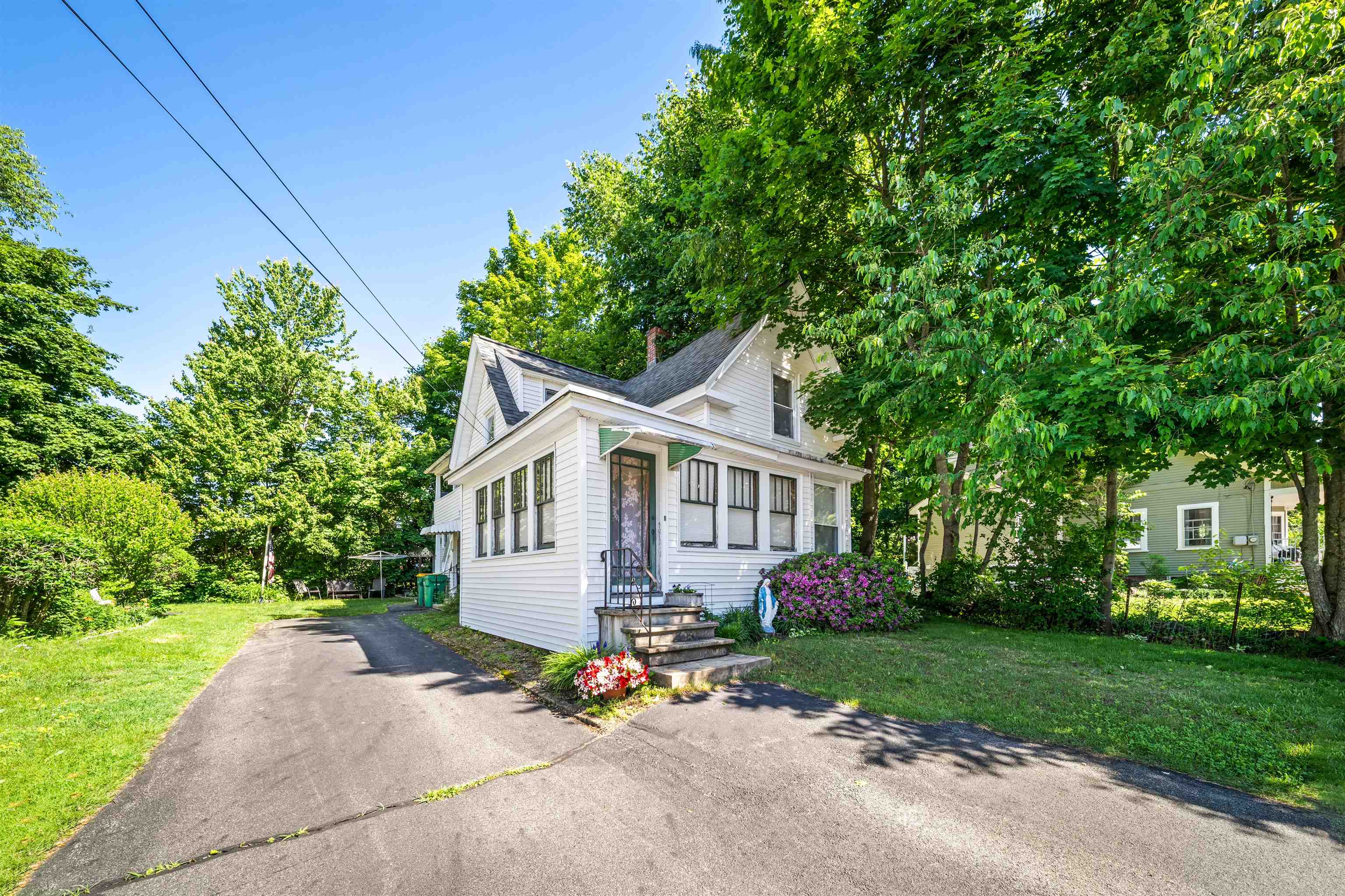 18 Morton Avenue Rochester, NH 03867 - Photo 1 of 32
