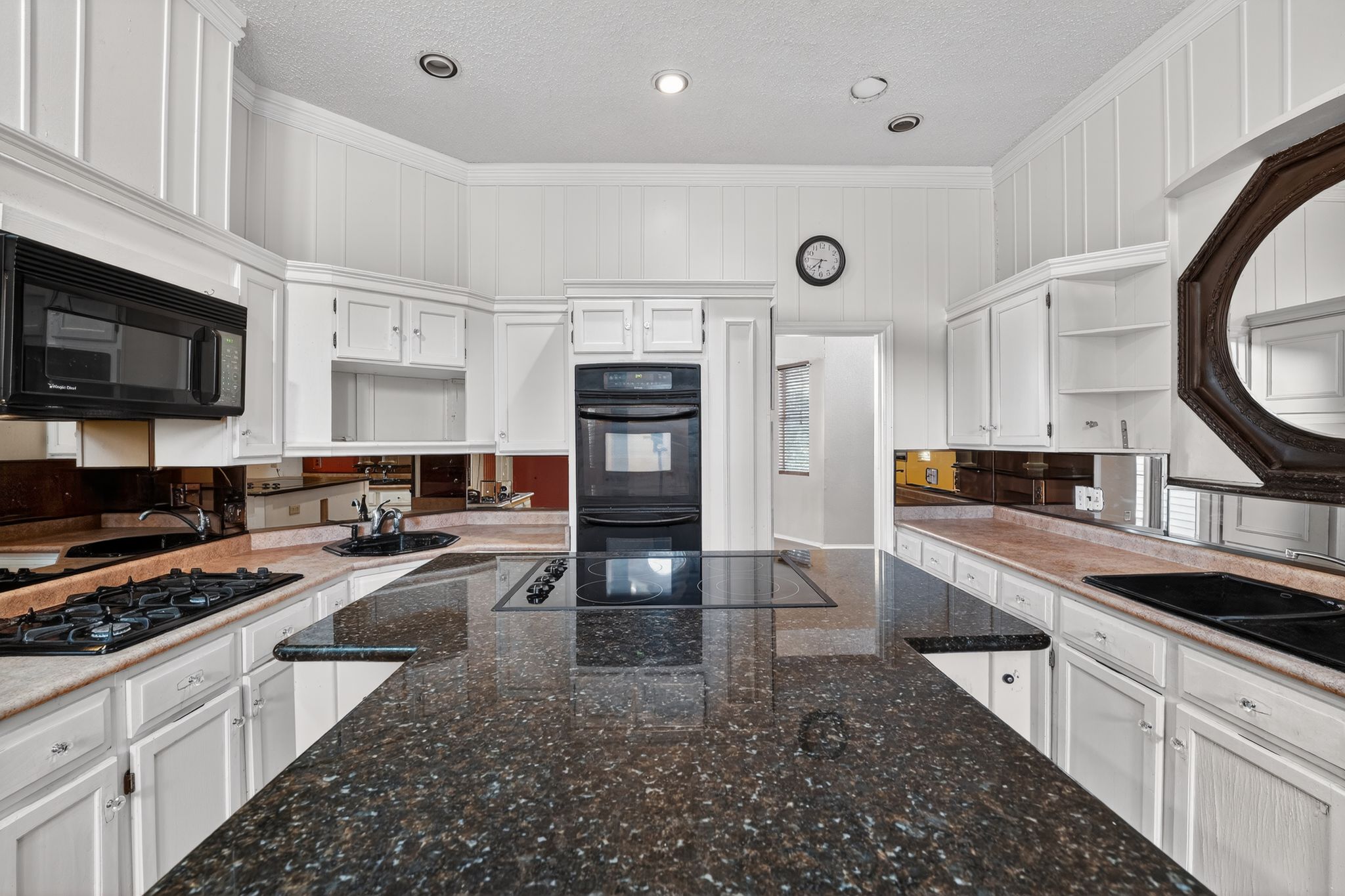 2113 Cervin Boulevard Austin, TX 78728 - Photo 13 of 27