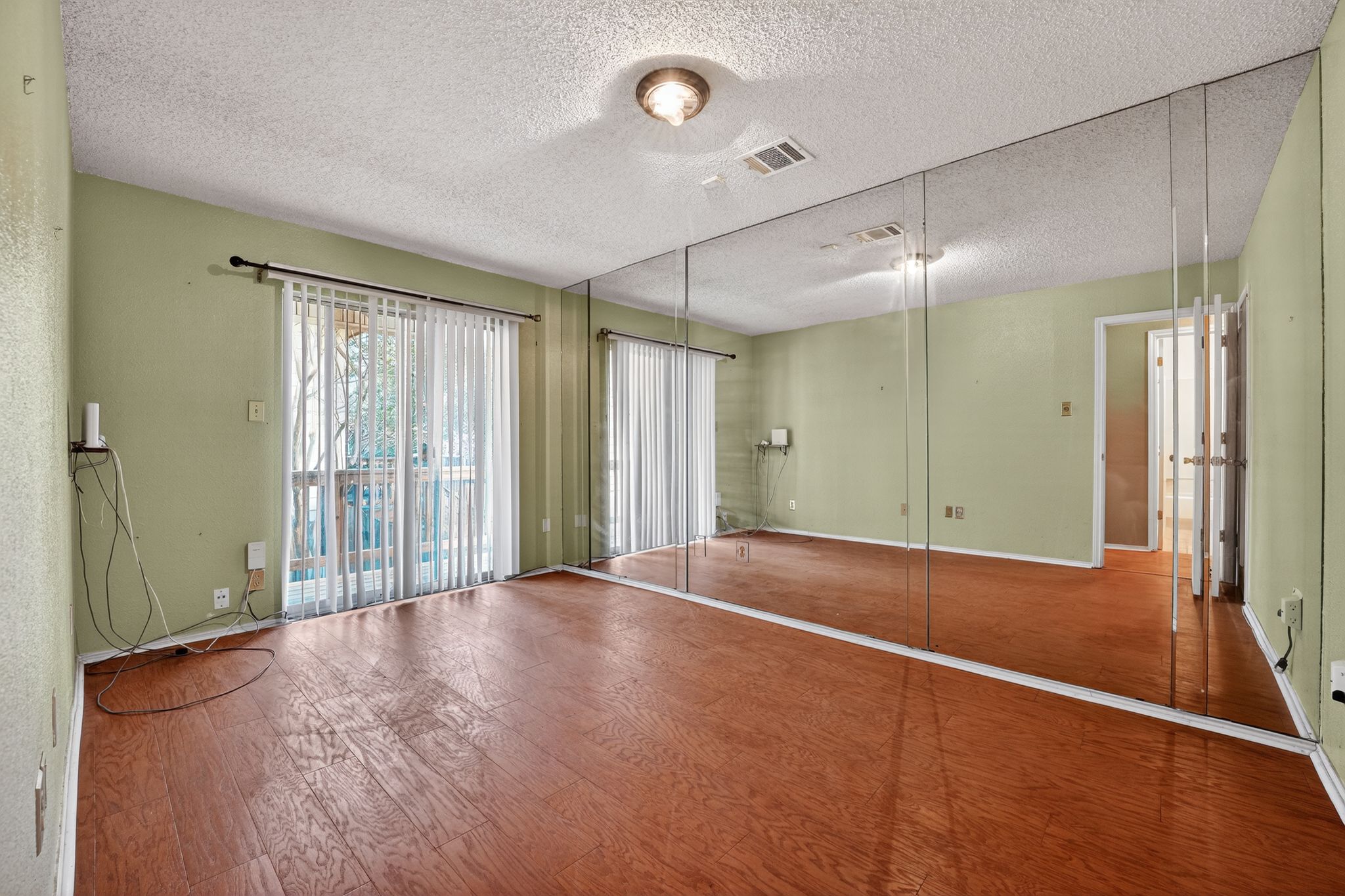 2113 Cervin Boulevard Austin, TX 78728 - Photo 24 of 27 Bedroom 3