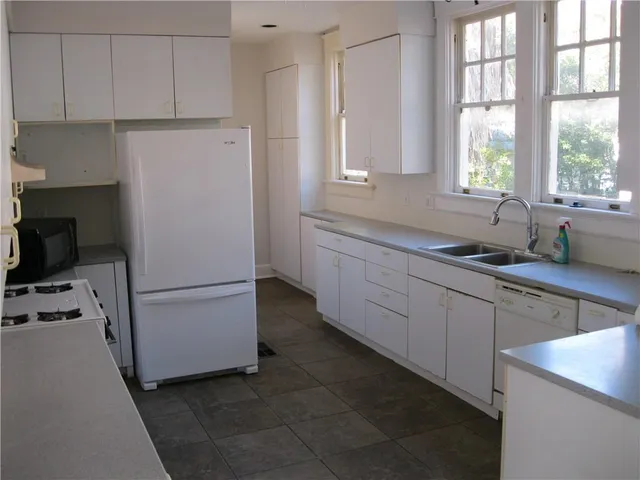 $2,850 | 542 Lowerline Street, New Orleans, LA 70118