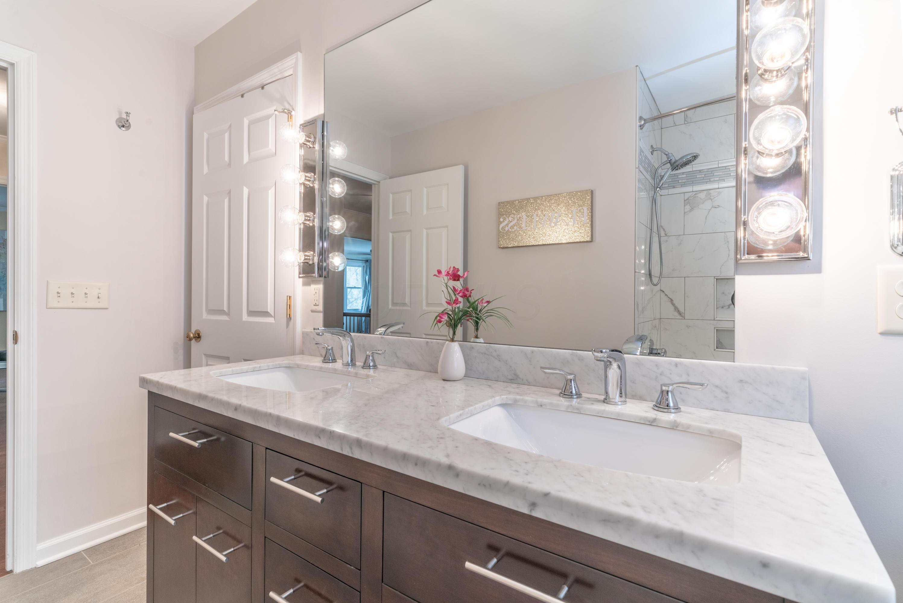 2156 Elgin Road Columbus, OH 43221 - Photo 36 of 62