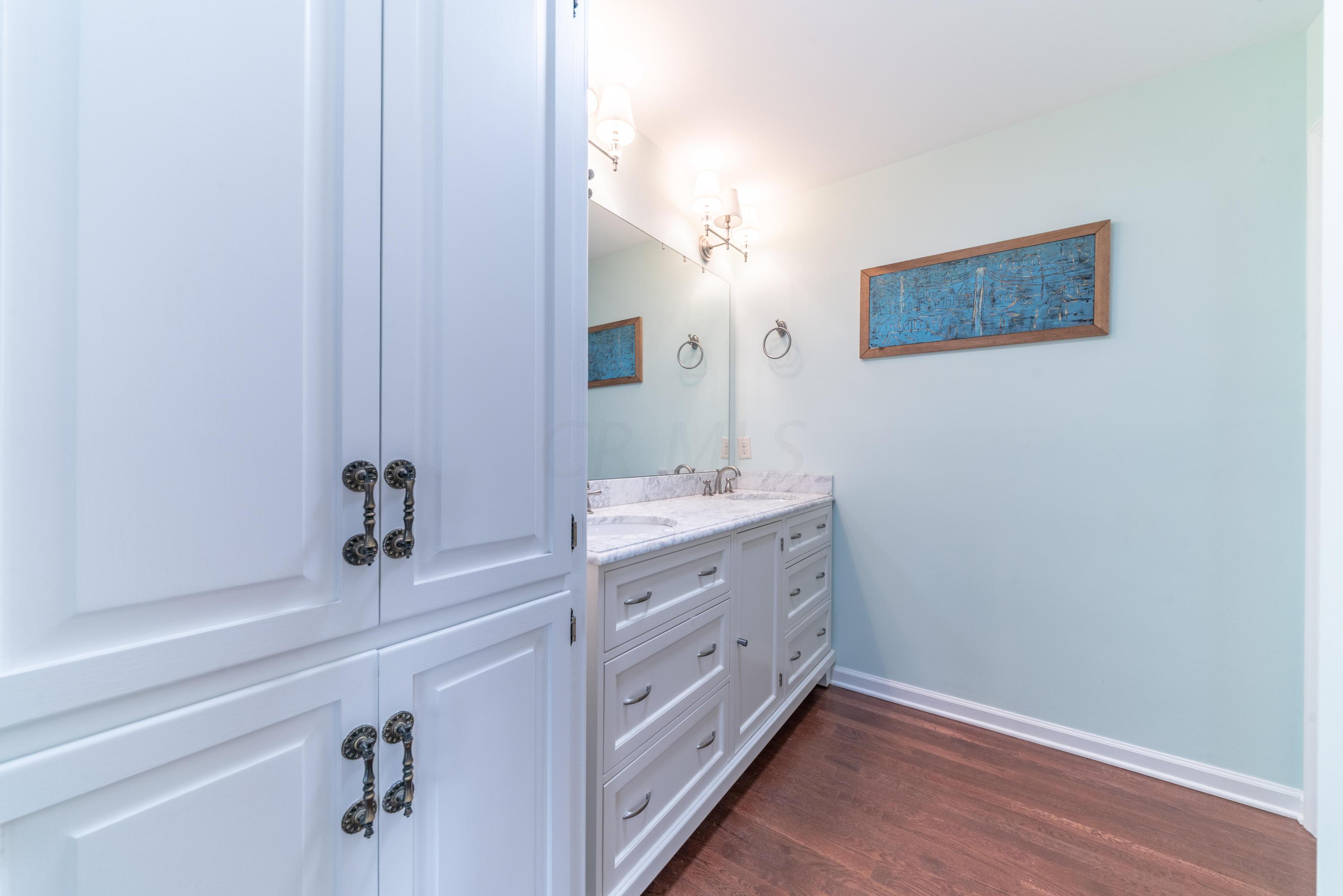2156 Elgin Road Columbus, OH 43221 - Photo 42 of 62