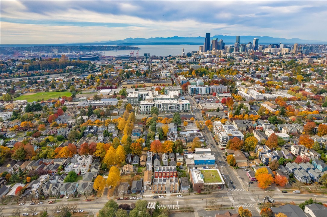 423 Martin Luther King Jr Way South, Unit A Seattle, WA 98144 - Photo 9 of 31