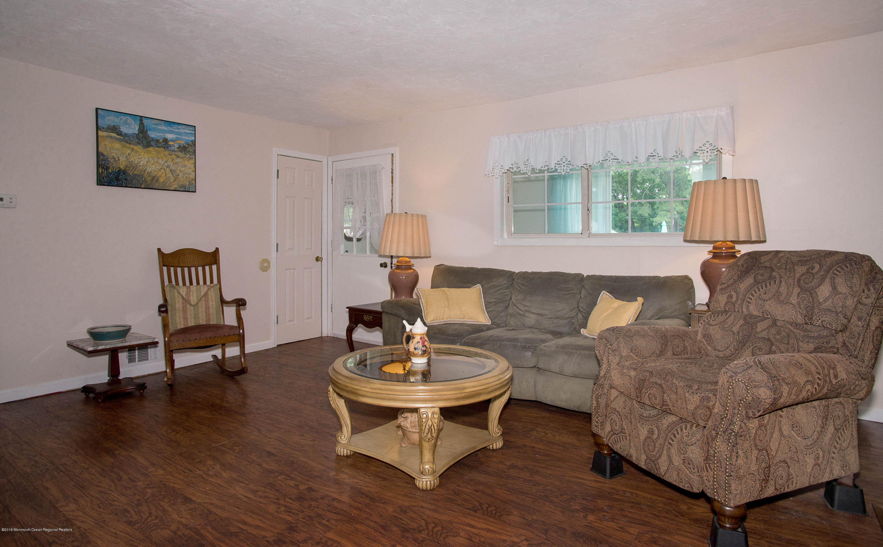734 Hardean Road Brick, NJ 08724 - Photo 8 of 21 _RMJ7001 living room