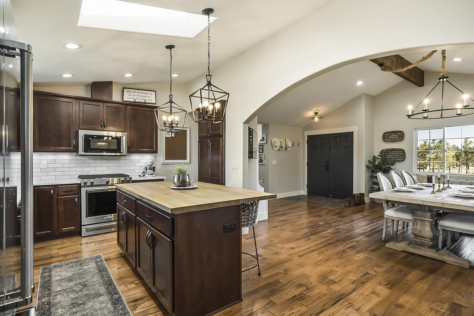17617 Knight Road Bend, OR 97703 - Photo 13 of 60 12JH5_2766