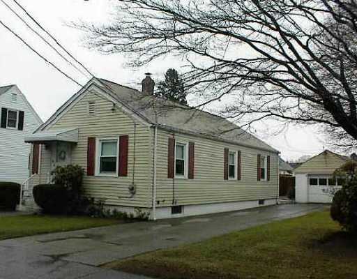 32 Woodhaven Road Pawtucket, RI 02861 - Photo 1 of 1 Exterior Front.