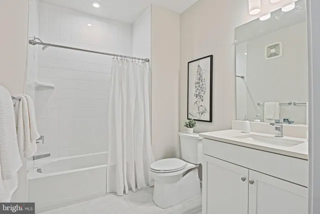 $617,000 | 1669 Bandit Loop, Unit 109A, Reston, VA 20190